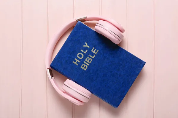 Holy Bible Modern Headphones Color Wooden Background — Stock Photo, Image