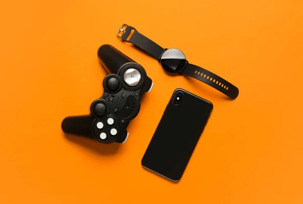 Moderne Joystick Smart Watch Mobiele Telefoon Oranje Achtergrond — Stockfoto