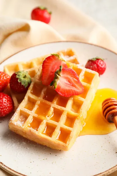 Plate Tasty Belgian Waffles Strawberry Honey Table — Stock Photo, Image