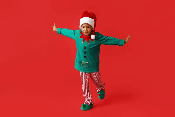 Menino Afro Americano Vestido Duende Fundo Vermelho — Fotografia de Stock