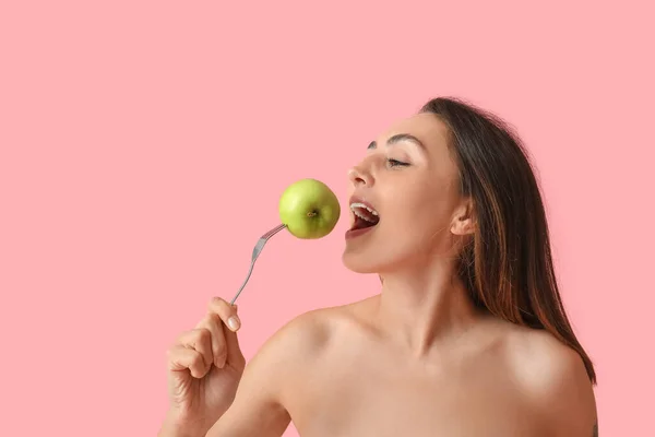 Naked Young Woman Fresh Apple Color Background Vegan Day — Stock Photo, Image