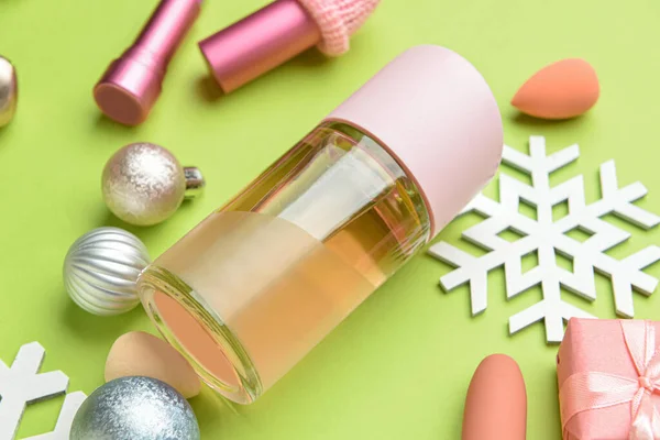Perfume Bottle Decorative Cosmetics Christmas Decor Color Background Closeup — Stock Photo, Image