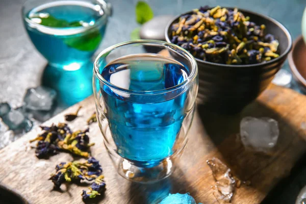 Glass Organic Blue Tea Dried Flowers Table Closeup — Stock Photo, Image