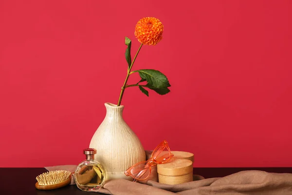 Vase Beautiful Dahlia Flower Sunglasses Hair Brush Bottle Perfume Color — Stock Photo, Image
