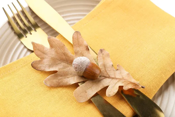 Stylish Autumn Table Setting Acorns Closeup — Stock Photo, Image