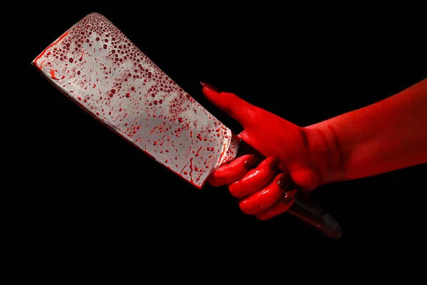 Hand Mit Blutverschmiertem Spalter Auf Schwarzem Hintergrund — Stockfoto