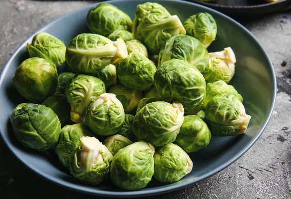 Bowl Raw Brussels Cabbage Grey Background Closeup — Stock Photo, Image