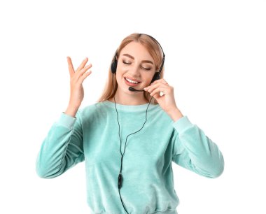 Kadın teknik destek aracı beyazda izole edildi