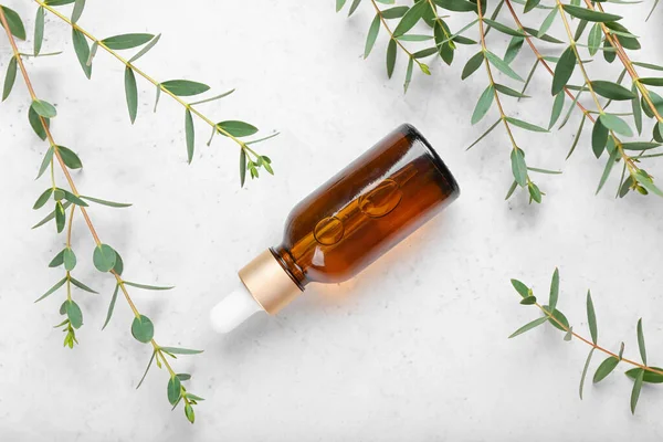 Bottle Eucalyptus Oil Light Background — Stock Photo, Image