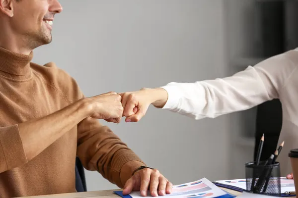 Business Workers Bumping Fists Table Office Closeup — Stock Photo, Image