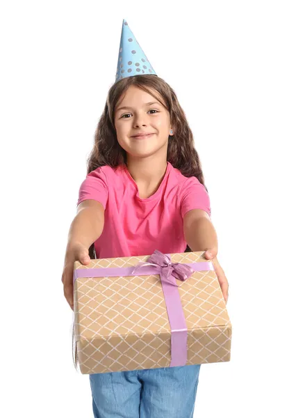 Petite Fille Avec Cadeau Anniversaire Sur Fond Blanc — Photo