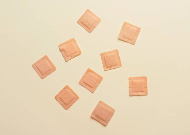 Renk arkaplanına yapıştırıcı sıva