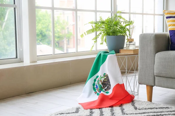 Tabela Com Difusor Junco Planta Sala Bandeira Mexicana Quarto — Fotografia de Stock