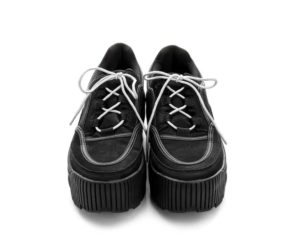 Zapatos Negros Con Cordones Sobre Fondo Blanco — Foto de Stock