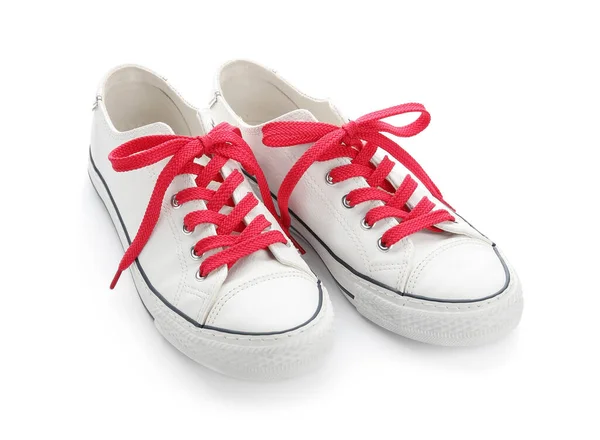 Zapatos Elegantes Con Cordones Rojos Sobre Fondo Blanco — Foto de Stock