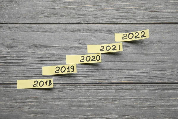 Siffror För Åren 2018 2022 Träbakgrund — Stockfoto