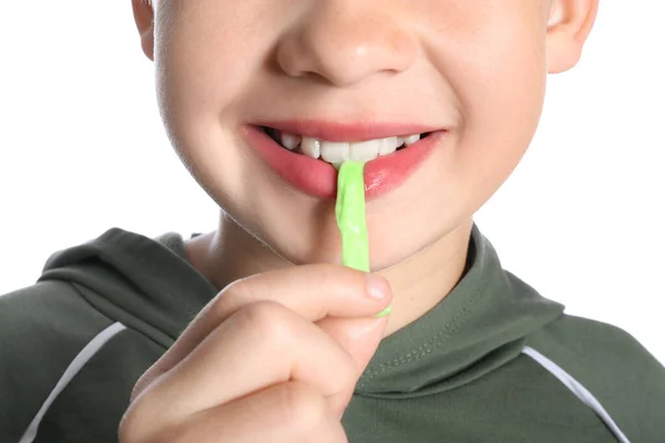 Malý Chlapec Žvýkačka Bílém Pozadí Detailní Záběr — Stock fotografie