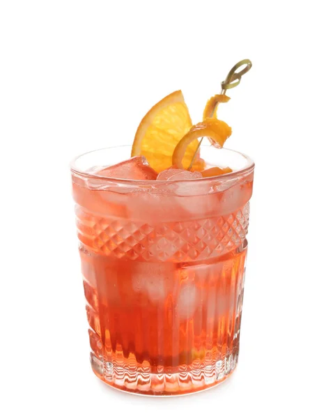 Glas Negroni Cocktail Med Citronskal Vit Bakgrund — Stockfoto