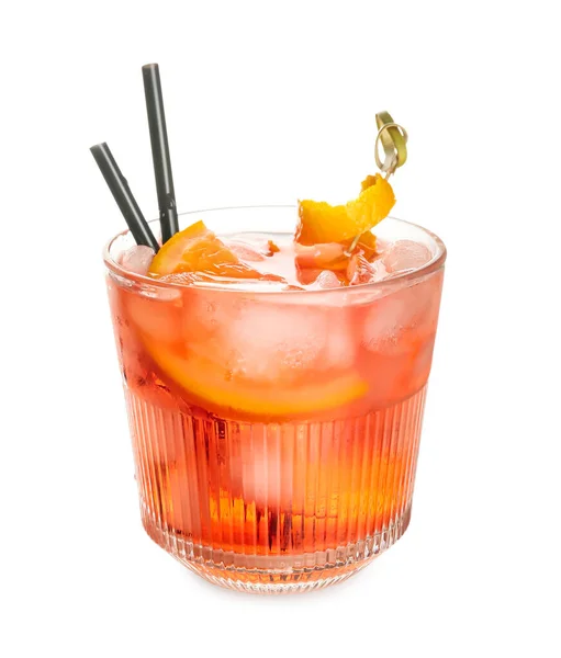 Egy Pohár Negroni Koktél Szívószállal Fehér Alapon — Stock Fotó