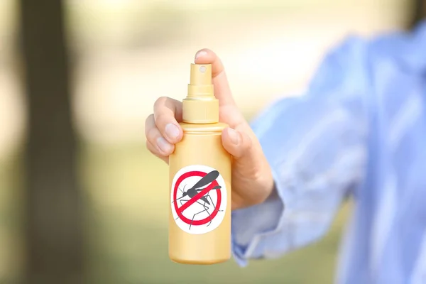 Woman Mosquito Repellent Spray Outdoors Closeup — Stock Photo, Image