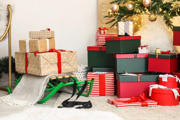 Beautiful Gifts Room Christmas Eve — Stock Photo, Image