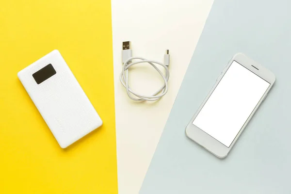 Modern Power Bank Mobile Phone Color Background — Stock Photo, Image