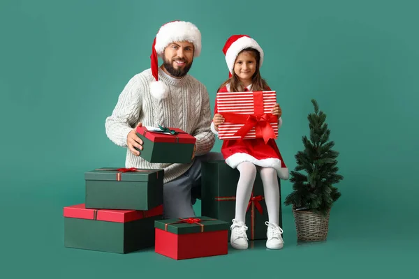 Little Girl Her Father Christmas Tree Gifts Color Background — Stock Photo, Image