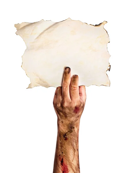 Hand Des Zombie Mit Leerem Papierblatt Auf Weißem Hintergrund — Stockfoto