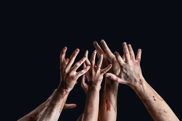 Χέρια Των Ζόμπι Σκούρο Φόντο — Φωτογραφία Αρχείου