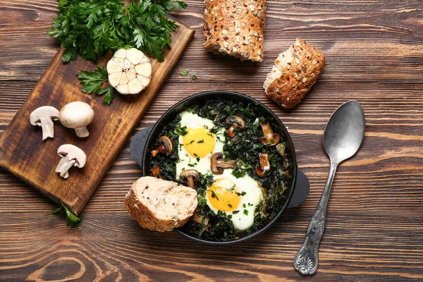 Frying Pan Tasty Shakshouka Vegetables Bread Wooden Background — Stock Photo, Image