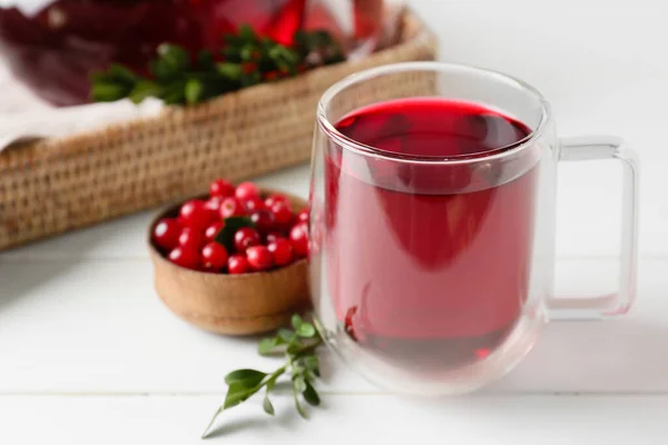 Glass Cup Tasty Lingonberry Tea Fresh Berries White Wooden Background — Stock Photo, Image