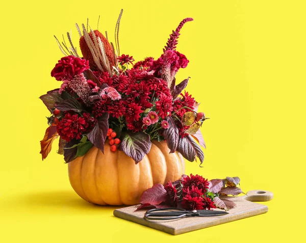 Beautiful Autumn Bouquet Pumpkin Color Background — Stock Photo, Image