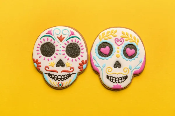 Skull Shaped Cookies Yellow Background Dia Muertos — Stock Photo, Image