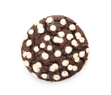 Beyaz arka planda çikolata parçalı lezzetli kurabiye.