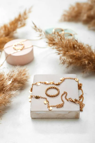 Stylish Jewelry Reed Flowers Light Table Closeup — Stock Photo, Image