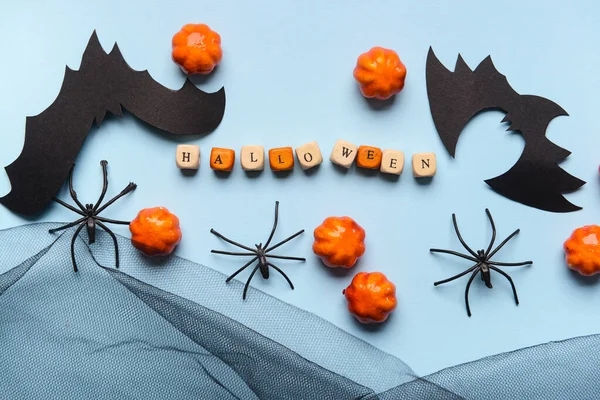 Szó Halloween Cukorka Dekoráció Kék Háttér — Stock Fotó