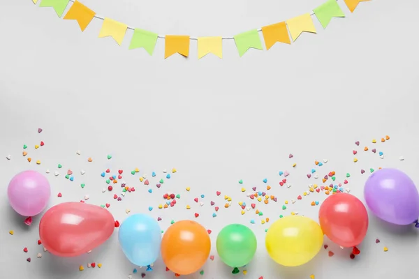 Guirnalda Hermosa Globos Sobre Fondo Claro —  Fotos de Stock