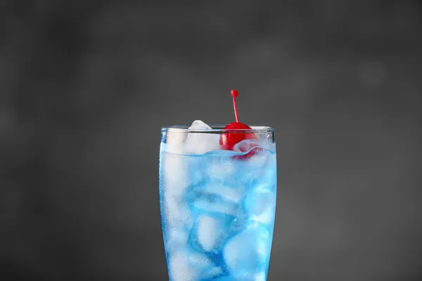 Glass Blue Lagoon Cocktail Dark Background Closeup — Stock Photo, Image