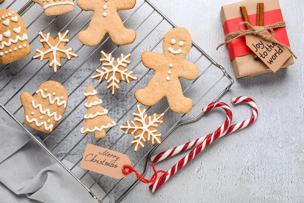 Stand Christmas Gingerbread Cookies Light Background — Stock Photo, Image