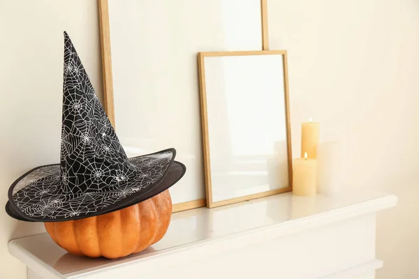 Decor Voor Halloween Feest Schoorsteenmantel Kamer — Stockfoto