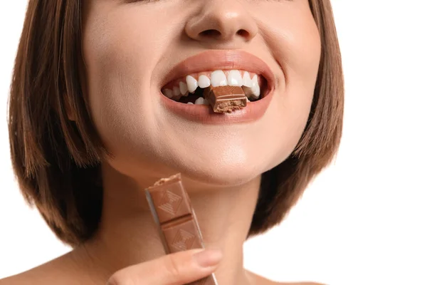 Belle Jeune Femme Avec Chocolat Doux Sur Fond Blanc Gros — Photo