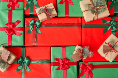 Arkaplan olarak farklı Noel hediyeleri