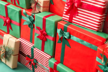 Arkaplan olarak farklı Noel hediyeleri