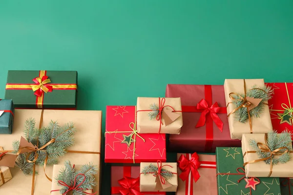 Diferentes Regalos Navidad Sobre Fondo Color — Foto de Stock