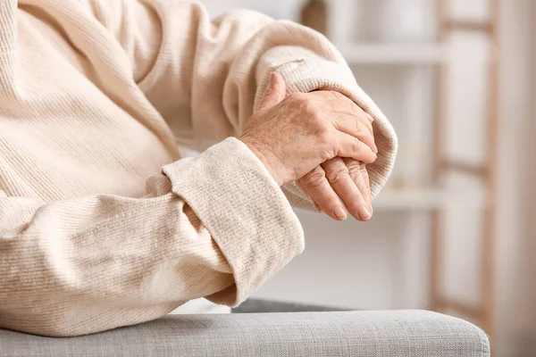 Hands Elderly Woman Home — Stock Photo, Image