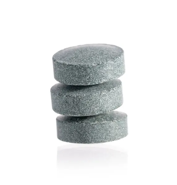 Egy Halom Vitamin Tabletta Fehér Alapon — Stock Fotó