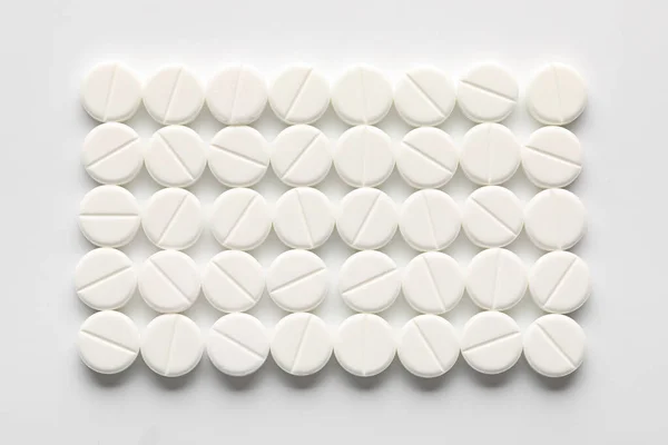 Pilules Vitamine Isolées Sur Fond Blanc — Photo