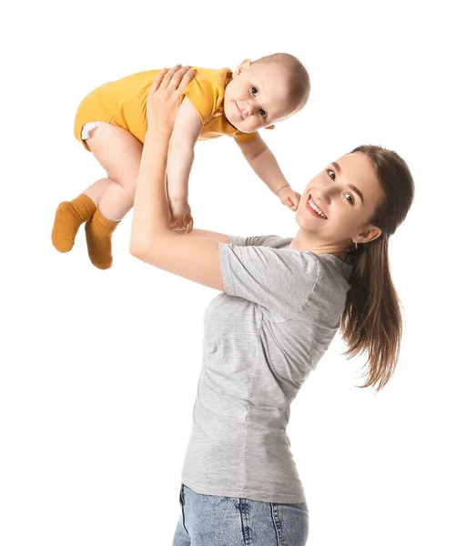 Genç Anne Beyaz Arka Planda Kucağında Küçük Bir Bebek Tutuyor — Stok fotoğraf