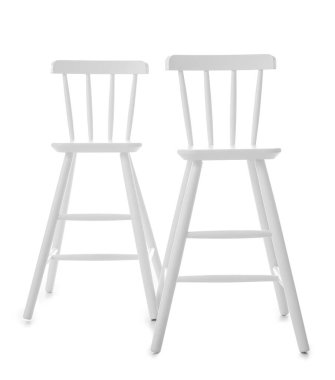 Modern sandalyeler beyazlar üzerinde izole