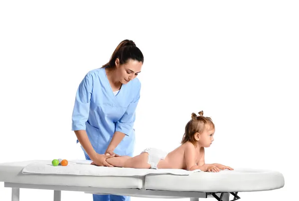 Massage Therapeut Met Baby Witte Achtergrond — Stockfoto